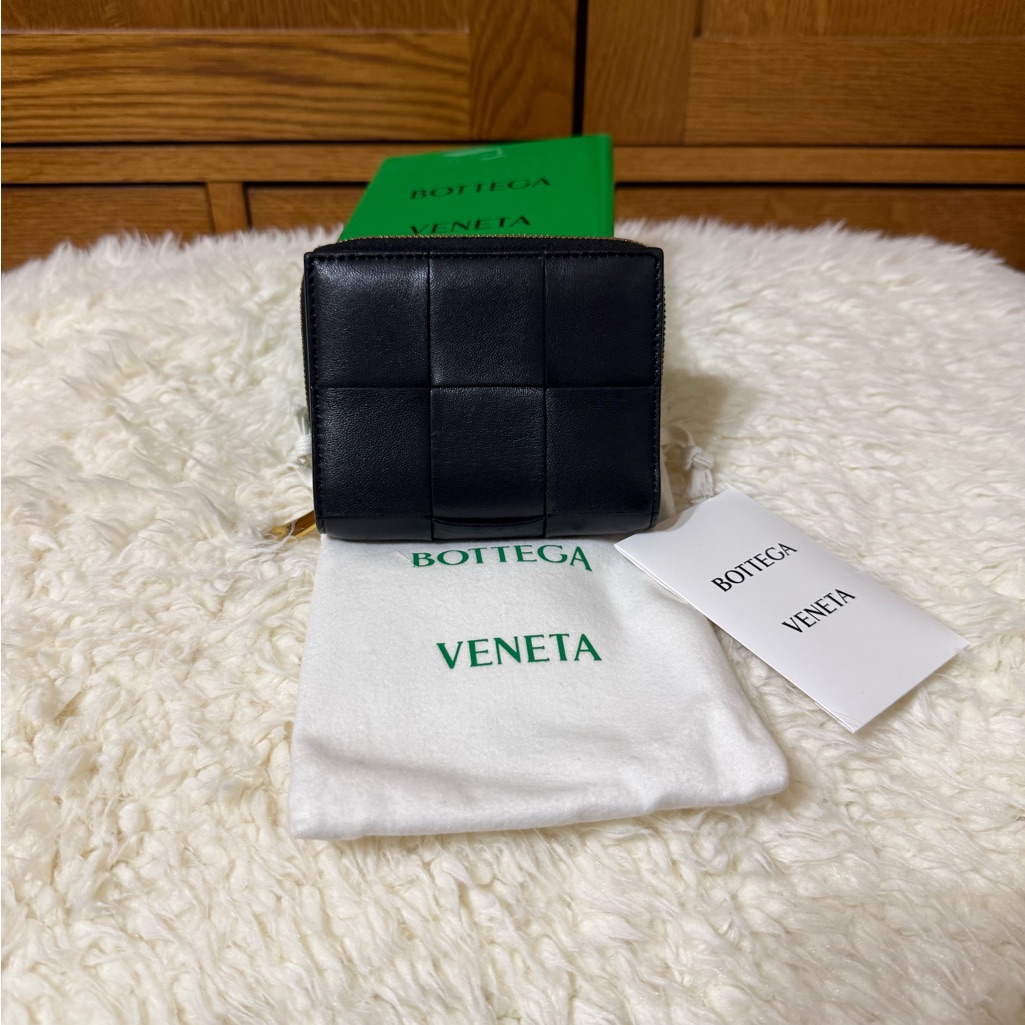 Sale Bottega Veneta Lambskin Maxi Intrecciato Cassette Wallet